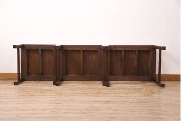 ヴィンテージ家具　北欧家具　北欧ビンテージ　ローズウッド材　シンプルで取り入れやすいネストテーブル(サイドテーブル、カフェテーブル)(R-049888)