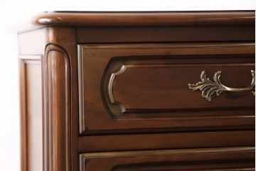中古　美品　アメリカ製　センチュリー社(CENTURY)　クラシカルなデザインの縦型チェスト(サイドチェスト、引き出し)(定価約105万円)(R-049890)