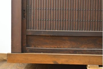 和製アンティーク　明治期　前面ヒノキ材　使い勝手の良い薄型!　近江箪笥のサイドボード(収納棚、キャビネット)(R-049899)