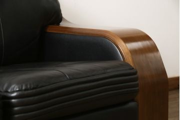 中古　美品　富士ファニチア(富士ファニチュア、フジファニチュア、FUJI FURNITURE、富士ファニチャー)　本革製三人掛けソファ(3Pソファ)(R-049900)