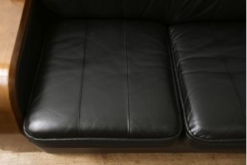 中古　美品　富士ファニチア(富士ファニチュア、フジファニチュア、FUJI FURNITURE、富士ファニチャー)　本革製三人掛けソファ(3Pソファ)(R-049900)