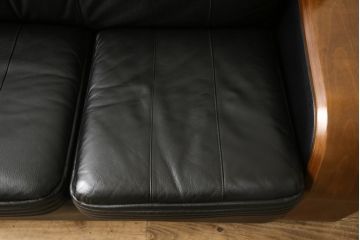 中古　美品　富士ファニチア(富士ファニチュア、フジファニチュア、FUJI FURNITURE、富士ファニチャー)　本革製三人掛けソファ(3Pソファ)(R-049900)