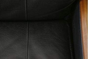 中古　美品　富士ファニチア(富士ファニチュア、フジファニチュア、FUJI FURNITURE、富士ファニチャー)　本革製三人掛けソファ(3Pソファ)(R-049900)