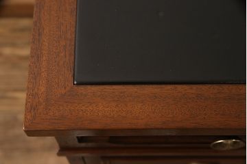 中古　DREXEL HERITAGE(ドレクセルヘリテイジ)　Triune(トライユン)　レザートップが格好いいマホガニー材製のデスク(両袖机、在宅ワーク、在宅用ワークデスク)(定価約75万円)(R-049901)