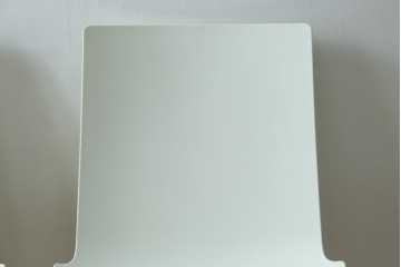 中古　オカムラ(OKAMURA)取り扱い　ウィスナーハーガー(wiesner hager)　スタッキングチェア2脚セット　定価約10万円　(R-049902)