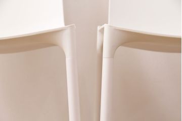 中古　オカムラ(OKAMURA)　ウィスナーハーガー(wiesner hager)　スタッキングチェア2脚セット(マカオチェア、MACAO Chair、会議用チェア、オフィスチェア、椅子、イス、バラ売り可能)(定価約10万円)(R-049902)
