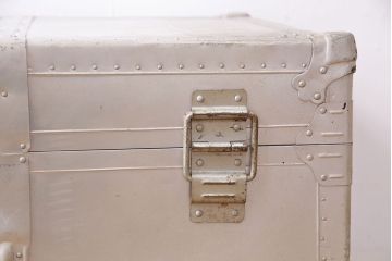 和製アンティーク　昭和中期　インダストリアルな雰囲気漂うアルミ製トランク(船トランク、収納、ディスプレイ)(R-049903)