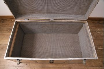 和製アンティーク　昭和中期　インダストリアルな雰囲気漂うアルミ製トランク(船トランク、収納、ディスプレイ)(R-049904)