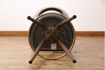 中古　海外ビンテージ　アメリカヴィンテージ　メンズライクなデザインが格好良い回転チェア(カウンタースツール、ハイスツール、ハイチェア、合皮)(R-049906)