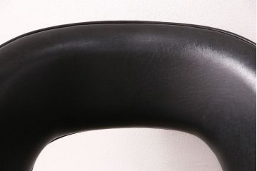 中古　海外ビンテージ　アメリカヴィンテージ　メンズライクなデザインが格好良い回転チェア(カウンタースツール、ハイスツール、ハイチェア、合皮)(R-049907)