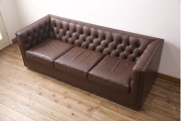 美品　ビンテージ　モビリア　チェスターフィールド風の本革製ソファ(三人掛けソファ、3Pソファ、ヴィンテージ)(R-049908)