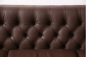 美品　ビンテージ　モビリア　チェスターフィールド風の本革製ソファ(三人掛けソファ、3Pソファ、ヴィンテージ)(R-049908)