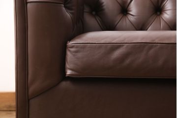 美品　ビンテージ　モビリア　チェスターフィールド風の本革製ソファ(三人掛けソファ、3Pソファ、ヴィンテージ)(R-049908)