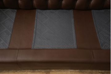美品　ビンテージ　モビリア　チェスターフィールド風の本革製ソファ(三人掛けソファ、3Pソファ、ヴィンテージ)(R-049908)