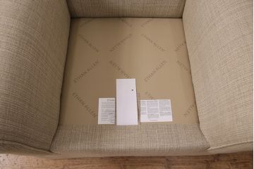 極美品　展示品　ETHAN ALLEN(イーセンアーレン)　くつろぎの空間づくりにおすすめの一人掛けソファ(1Pソファ、アームソファ、シングルソファ)(R-049910)