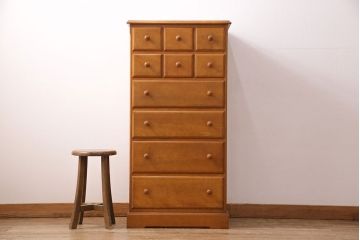 中古　美品　横浜クラシック家具　ダニエル(daniel)　引き出し10杯が嬉しい!木の温もり溢れるチェスト(引き出し、整理タンス)(R-049912)