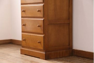 中古　美品　横浜クラシック家具　ダニエル(daniel)　引き出し10杯が嬉しい!木の温もり溢れるチェスト(引き出し、整理タンス)(R-049912)