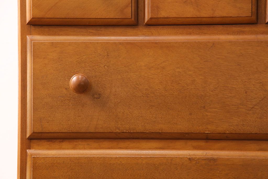 中古　美品　横浜クラシック家具　ダニエル(daniel)　引き出し10杯が嬉しい!木の温もり溢れるチェスト(引き出し、整理タンス)(R-049912)