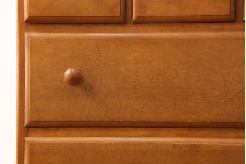 中古　美品　横浜クラシック家具　ダニエル(daniel)　引き出し10杯が嬉しい!木の温もり溢れるチェスト(引き出し、整理タンス)(R-049912)