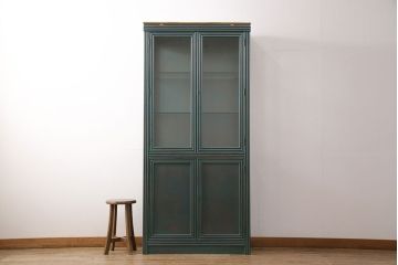 中古　美品　バロッサバレンティ(VARO,S.A. VALENTI)　アルタミラ205901SP　グリーンカラーが空間のアクセントになるガラスキャビネット(飾り棚、陳列棚、店舗什器)(定価約72万円)(R-049914)