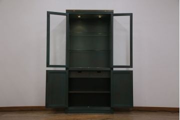 中古　美品　バロッサバレンティ(VARO,S.A. VALENTI)　アルタミラ205901SP　グリーンカラーが空間のアクセントになるガラスキャビネット(飾り棚、陳列棚、店舗什器)(定価約72万円)(R-049914)