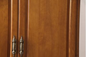 中古　美品　横浜ダニエル(daniel)　アーリーアメリカン　温かみのある雰囲気と気品ある佇まいが魅力のワードローブ(横浜クラシック家具、洋服タンス、衣装タンス)(定価115万円)(R-049918)