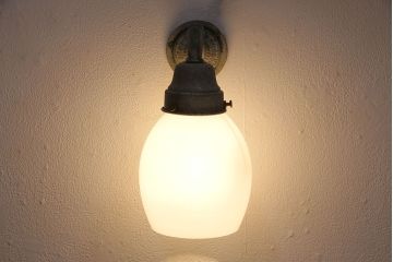 アンティーク照明　昭和初期　ブラケットの風合いが魅力のウォールランプ(壁付け照明、壁掛け照明)(R-049919)