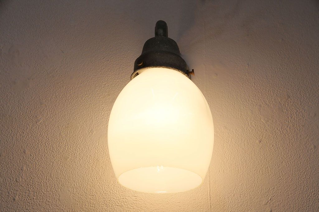 アンティーク照明　昭和初期　ブラケットの風合いが魅力のウォールランプ(壁付け照明、壁掛け照明)(R-049919)