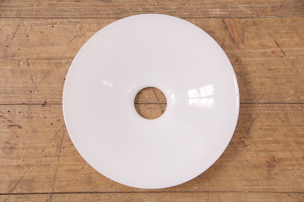 アンティーク照明　昭和初期　レトロな空間づくりにおすすめ!平笠シェードの吊り下げ照明(ペンダントライト、天井照明、電笠)(R-049921)