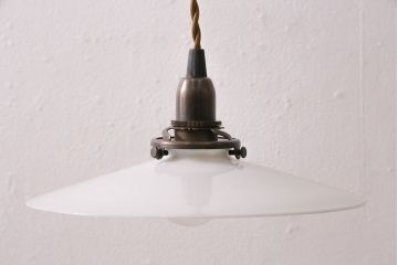 アンティーク照明　レトロな平笠シェードのペンダントライト2個セット(天井照明、吊り下げ照明、電笠)(R-049922)