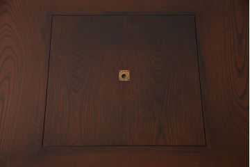 中古　九州民芸家具　ケヤキ材　和モダンな空間づくりにおすすめの囲炉裏テーブル(ダイニングテーブル、木製火鉢)(R-049931)