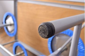 見た目のユニークさと機能性を兼ね備えた格納スツール6脚付きテーブル(6人用ダイニングテーブル、作業台)(R-049932)