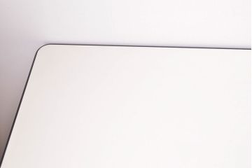 見た目のユニークさと機能性を兼ね備えた格納スツール6脚付きテーブル(6人用ダイニングテーブル、作業台)(R-049933)