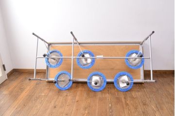 見た目のユニークさと機能性を兼ね備えた格納スツール6脚付きテーブル(6人用ダイニングテーブル、作業台)(R-049933)