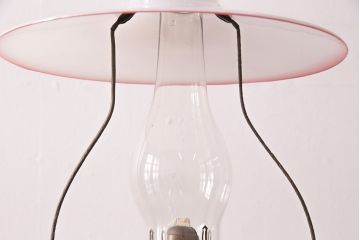 和製アンティーク　平芯5分芯　ピンクの縁が可愛らしいアクセントのオイルランプ(ハンギングランプ、吊り下げランプ、ランタン)(R-049949)