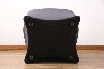 中古　展示品　美品　Cassina(カッシーナ)　684 PICCOLA TENTAZIONE(ピッコラテンタツィオーネ)　ラウンジアームチェア(定価約40万円)(アームソファ、一人掛けソファ、1P)(R-049952)
