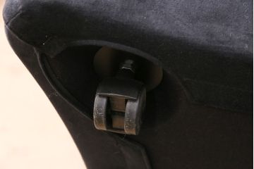 中古　展示品　美品　Cassina(カッシーナ)　684 PICCOLA TENTAZIONE(ピッコラテンタツィオーネ)　ラウンジアームチェア(定価約40万円)(アームソファ、一人掛けソファ、1P)(R-049955)