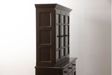 中古　美品　松本民芸家具　収納力たっぷりの高級感漂うD型食器棚(カップボード、飾り棚、収納棚、本箱)(R-049963)