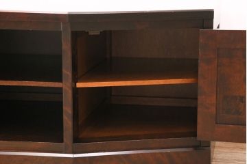 ビンテージ　北海道民芸家具　希少な絶版品!　落ち着いた木の色合いが魅力的なテレビ台(テレビボード、ローボード、ヴィンテージ)(R-049966)