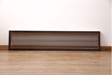 和製アンティーク　片面ガラス　整然と並ぶ桟が凛とした雰囲気を演出する筬欄間(オサランマ、明かり取り、明り取り、建具)(R-049978)