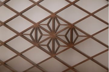 アンティーク建具　両面ガラス入り　麻の葉と七宝亀甲紋様の組子が上品な欄間(明り取り、明かり取り)(R-049981)