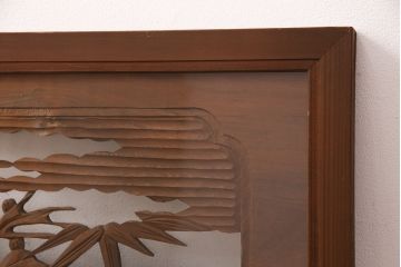 アンティーク建具　両面ガラス入り　竹と梅の彫りが和の風情を感じさせる欄間(明り取り、明かり取り)(R-049982)