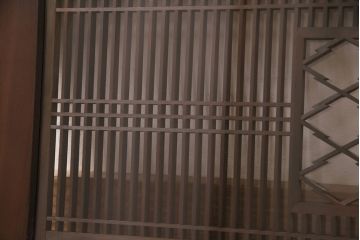 アンティーク建具　両面ガラス入り　インテリアのアクセントに!松皮菱文様の組子が目を引く欄間(明り取り、明かり取り)(R-049983)