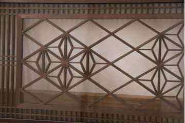 アンティーク建具　両面ガラス入り　麻の葉の組子がポイント!品のある雰囲気が素敵な欄間(明り取り、明かり取り)(R-049984)