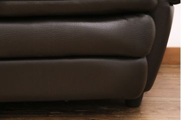展示品　IDC大塚家具　極美品　新古品　enzo dambrosio(エンツォダンブロシオ)　高級感溢れるイタリアデザインの本革製3人掛けソファ(定価約40万円)(3P、三人掛け)(R-049988)