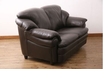 展示品　極美品　新古品　enzo dambrosio(エンツォダンブロシオ)　高級感溢れるイタリアデザインの本革製2人掛けソファ(定価約32万円)(2P、二人掛け)(R-049989)