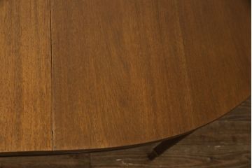 ヴィンテージ家具　DREXEL HERITAGE(ドレクセルヘリテイジ)　Triune(トライユン)　品のある佇まいがすてきなダイニングテーブル(エクステンションテーブル、ビンテージ)(R-049990)