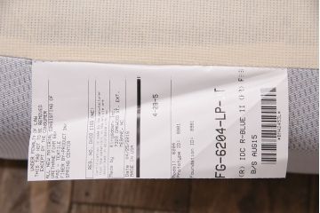 中古　美品　IDC大塚家具　KINGSDOWN(キングスダウン)社　REGALIA(レガリア)シリーズ　「オネスティ2」　シングルサイズ　ベッドマットレス&ボトムクッションセット(定価約11万円)(シングルベッド)(R-049991)