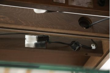 中古　極美品!　カリモク　キュリオケース(ガラスケース、ショーケース、キャビネット、飾り棚)(定価約27万円)(R-049997)