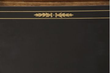 中古　イタリア高級輸入家具　ヴェルサーチホーム(VERSACE HOME)　シノワズリ様式　ギリシア雷文(ギリシャ雷文)入りのセンターテーブル(ローテーブル、リビングテーブル)(R-049998)